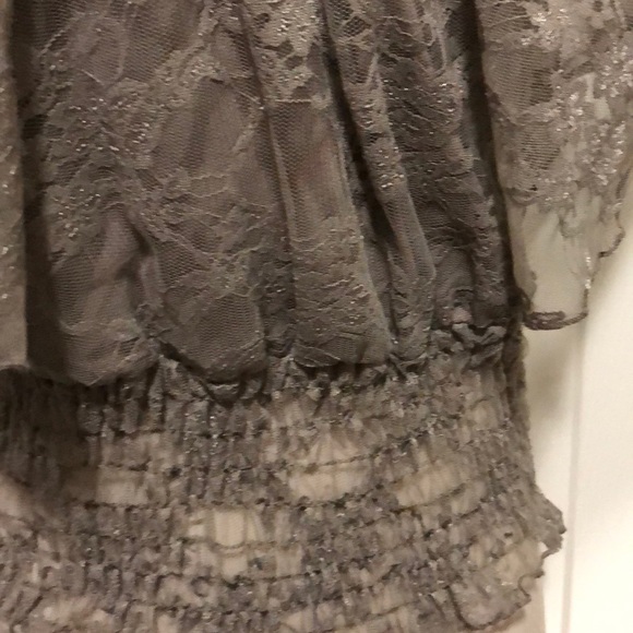 💚 Lace Top with Cami Underneath - Picture 3 of 8